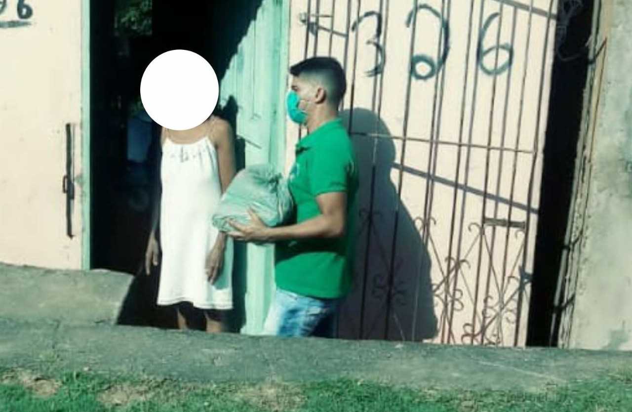 Camacã: Secretaria de Assistência Social doa cestas básicas para amenizar o enfrentamento do coronavírus